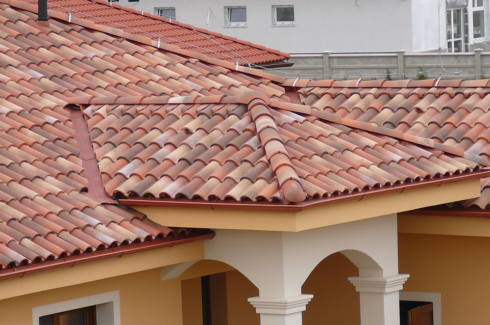 ماهي مواصفات القرميد الجيّد؟